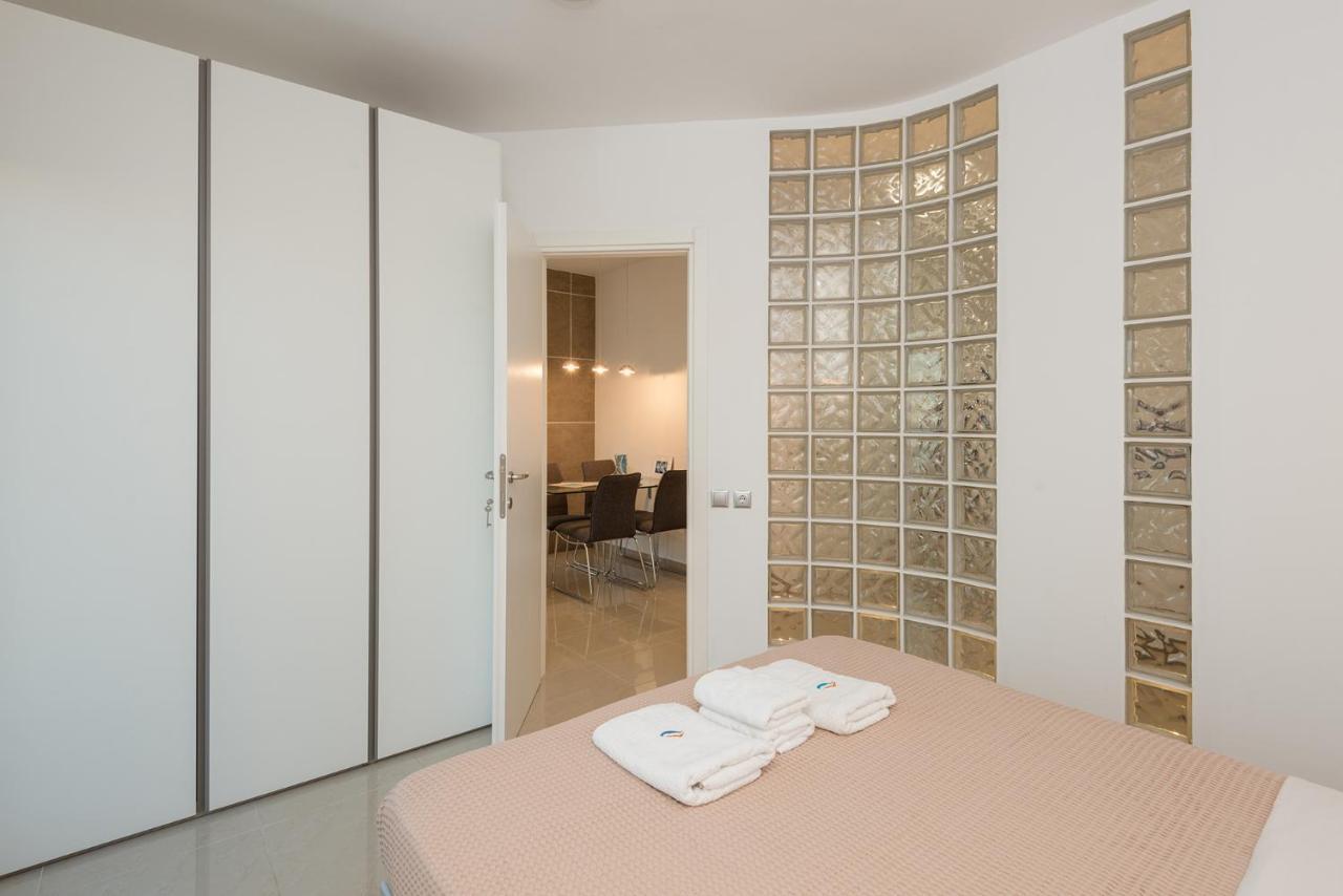 Ace Location | Luxury Building Apartment เทสซาโลนิกิ ภายนอก รูปภาพ