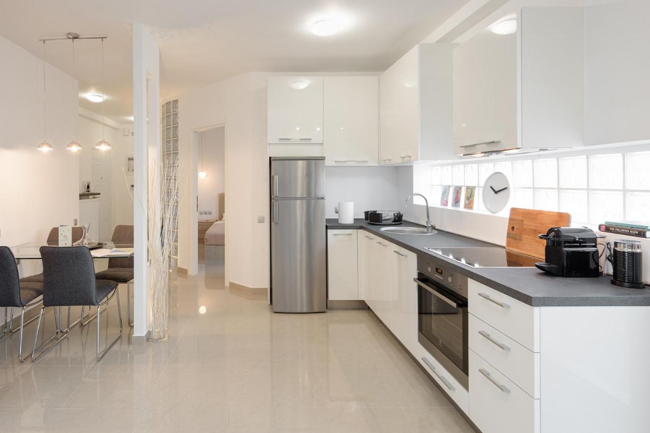 Ace Location | Luxury Building Apartment เทสซาโลนิกิ ภายนอก รูปภาพ